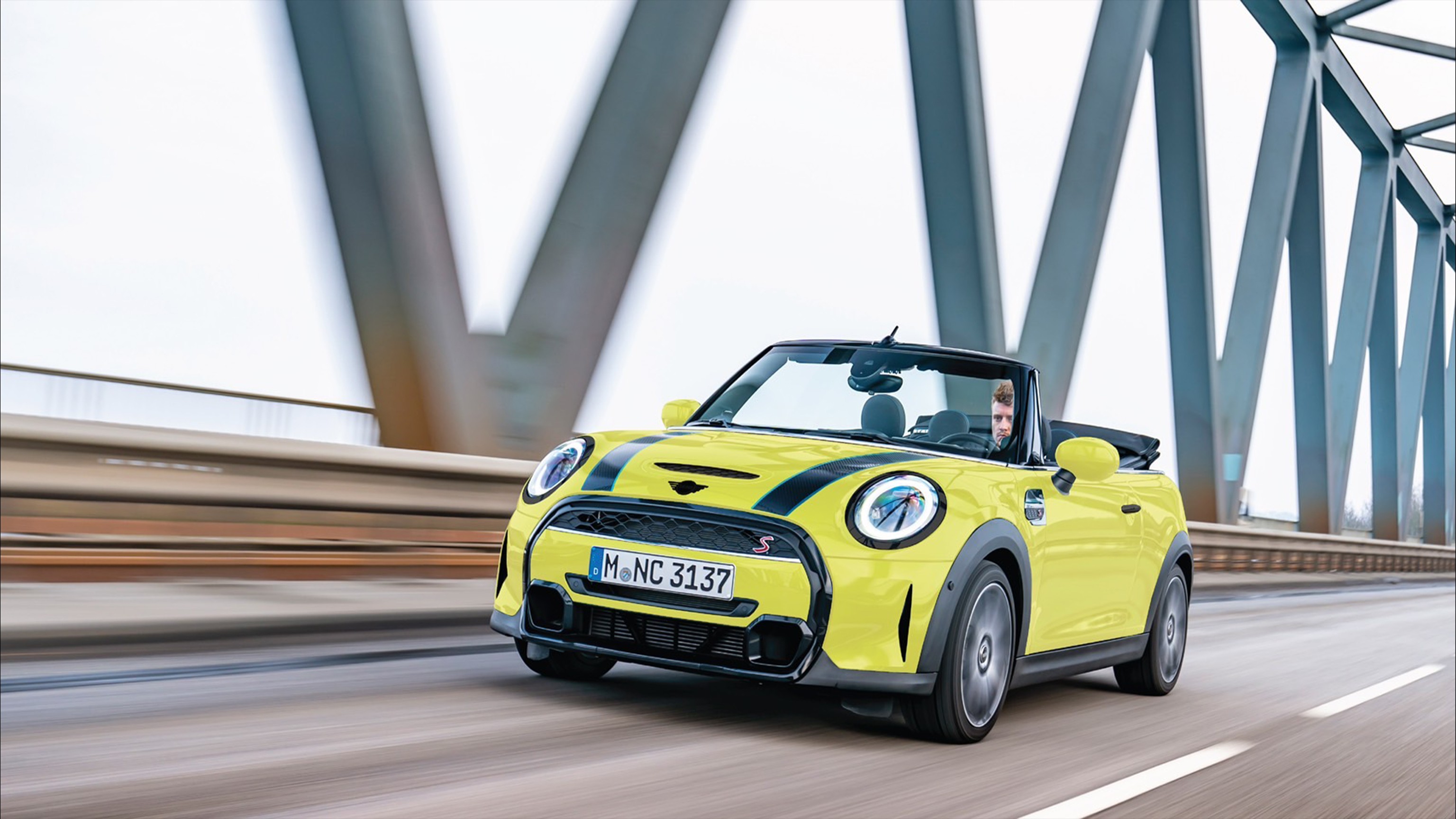 Mini-ConvertibleSidewalkEdition-Y2022